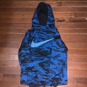 Nike boys M Dri Fit hoodie